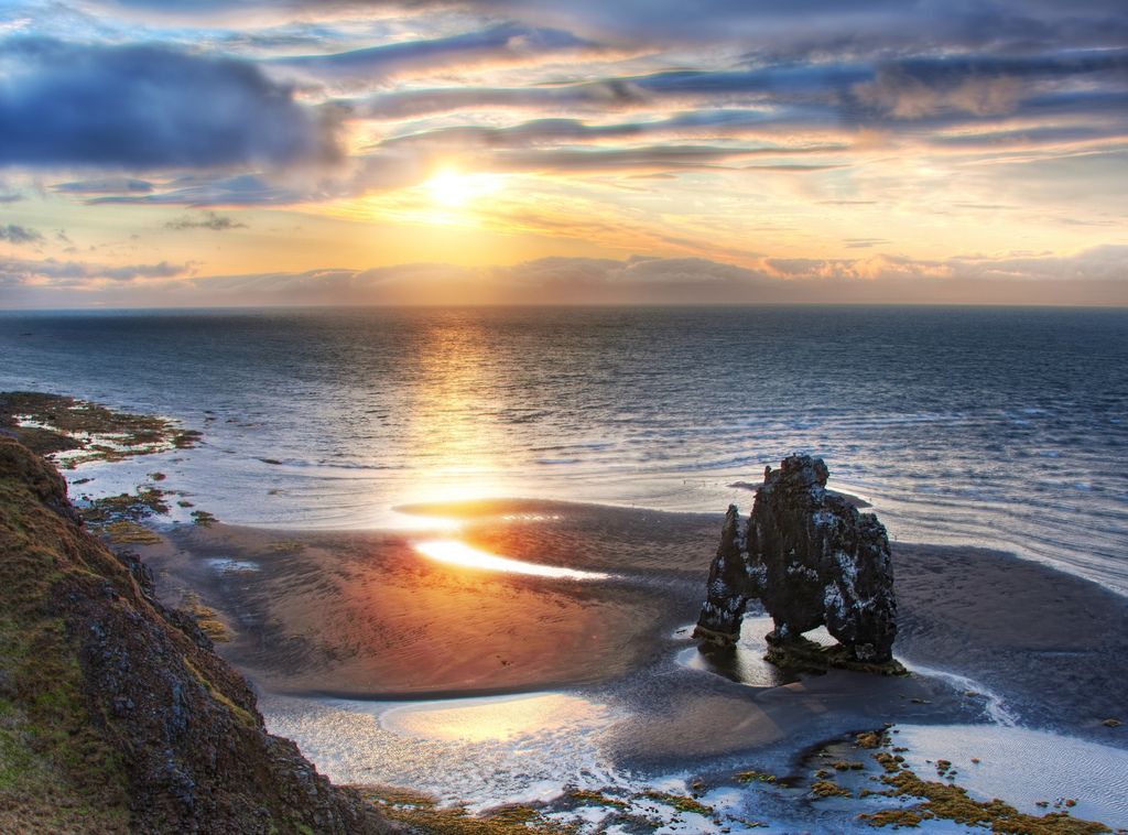 Hvítserkur, Hunafloi Bay